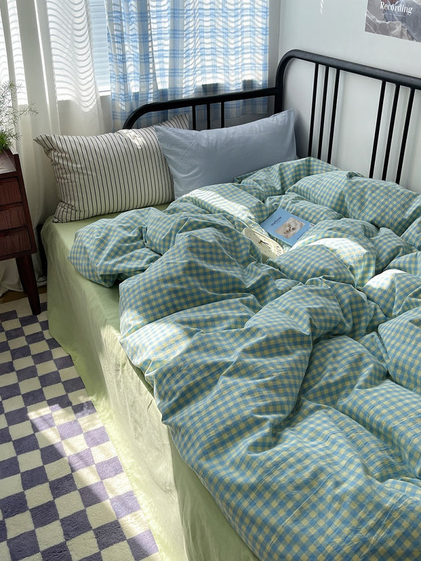 Coastal Breeze Mixed Pattern Bedding Set